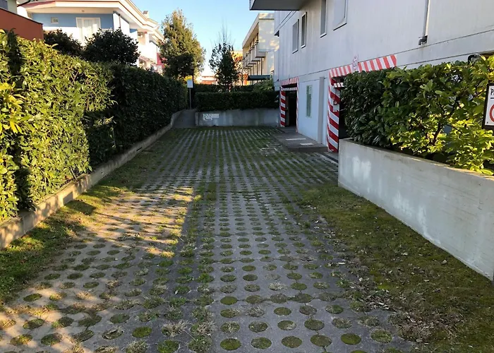 Cozy With Private Entrance