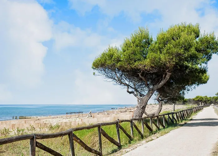 Cozy With Private Entrance Apartament Bibione